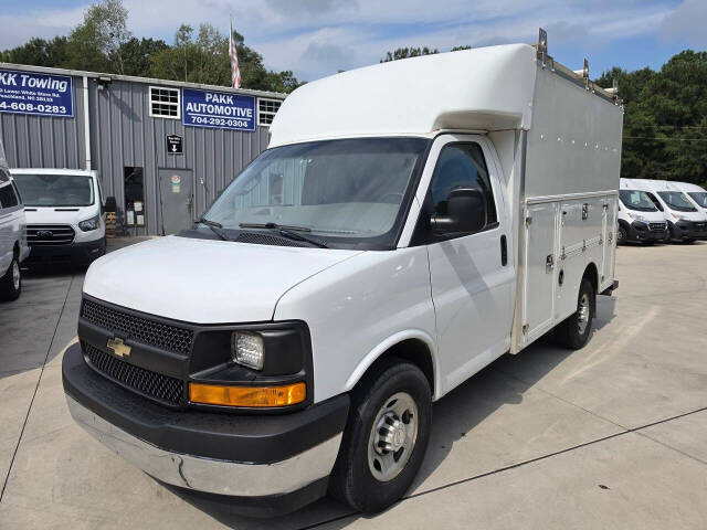 chevrolet express cutaway 2017 1GB0GRFG1H1352017 image chevrolet express cutaway 2017 1GB0GRFG1H1352017 image